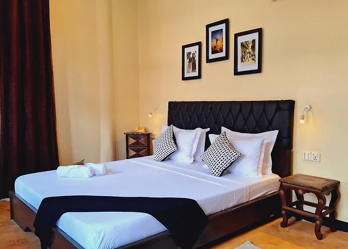 Rumaisa Hotel