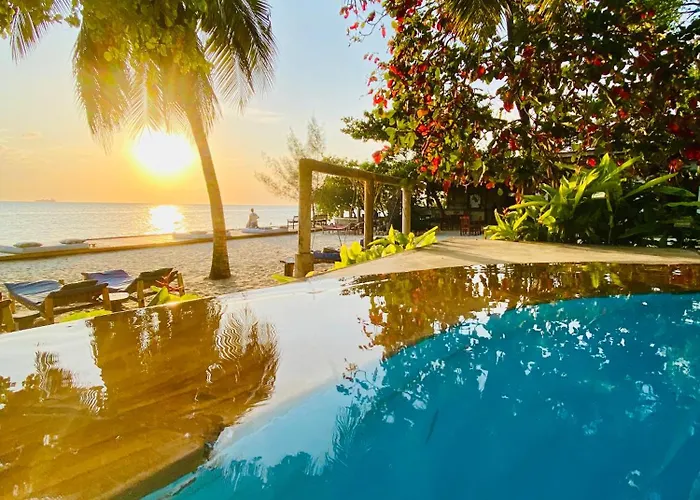 Mangrove Lodge