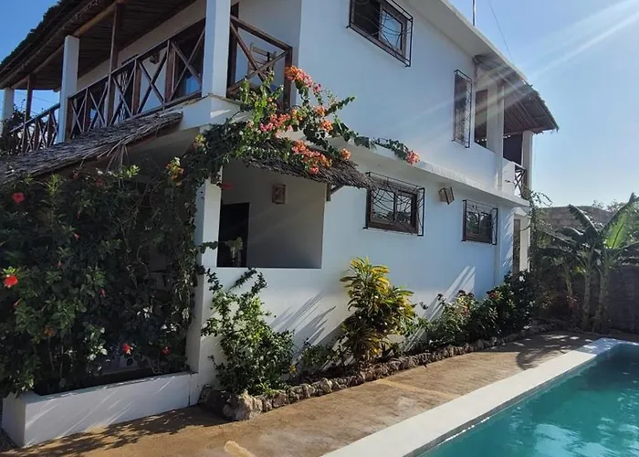 Iaia Apartments