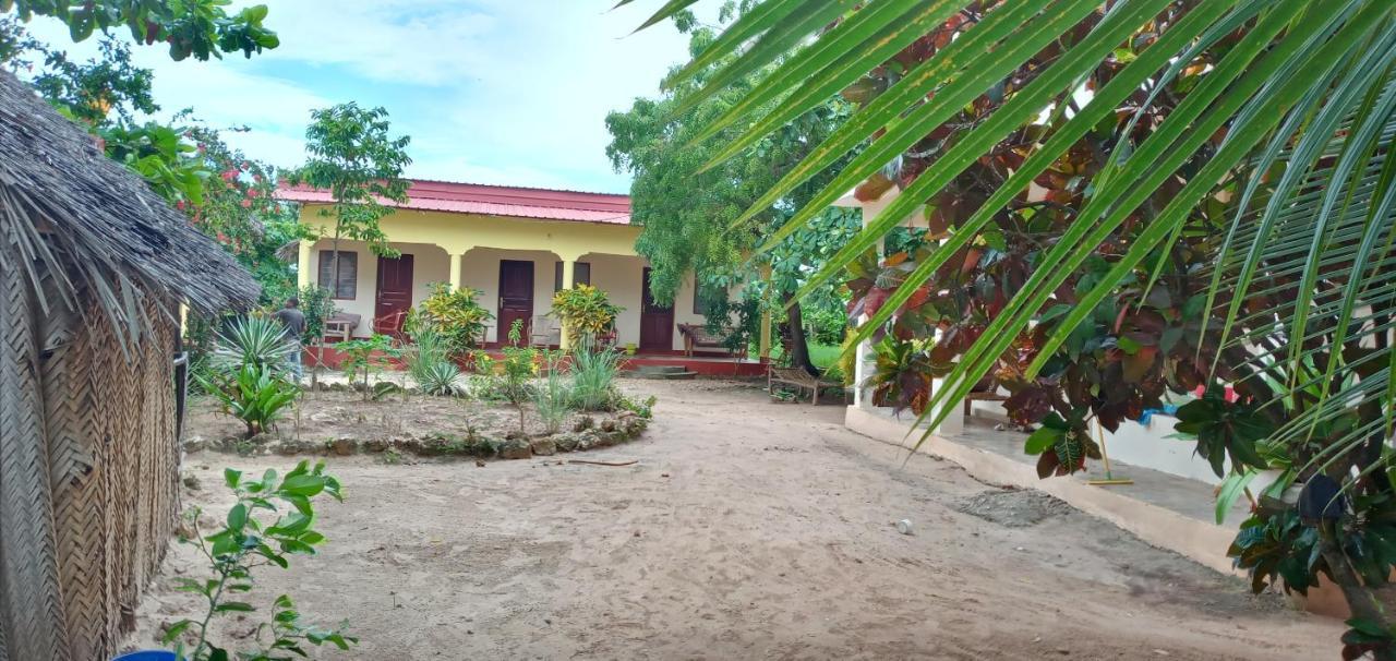 Homestay Magharibi House *