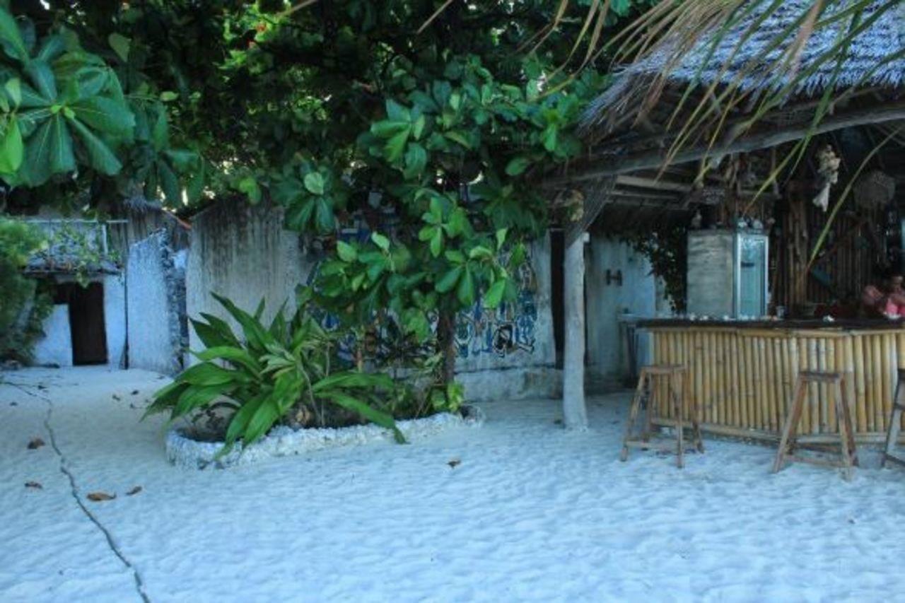 Nyamkwi White Sands Hotel