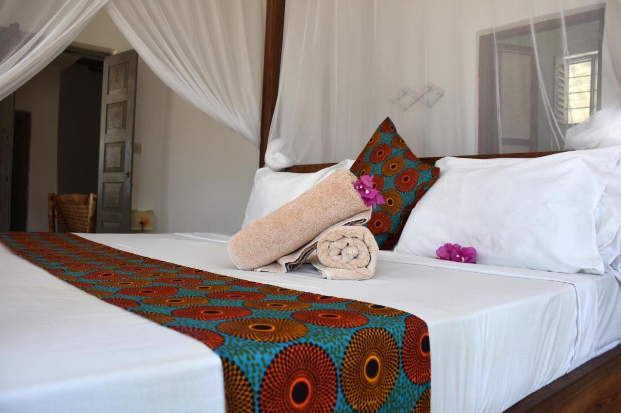 Bed & Breakfast Paradise Beach -