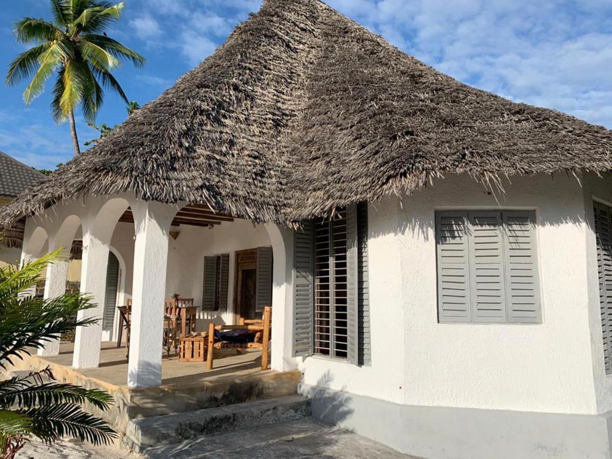 Bed & Breakfast Paradise Beach -