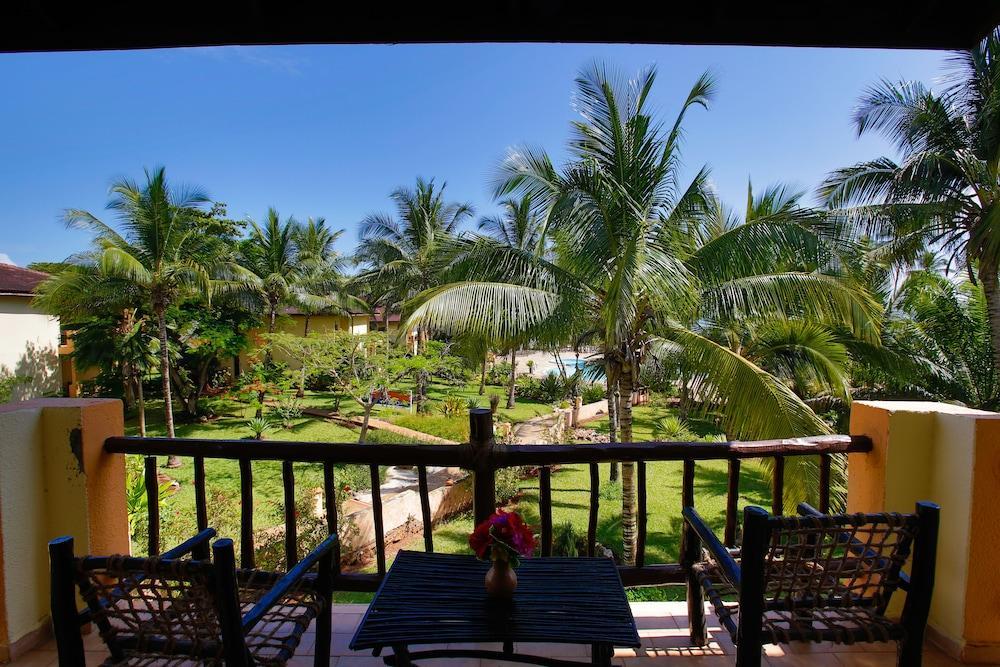 Voi Kiwengwa Hotel
