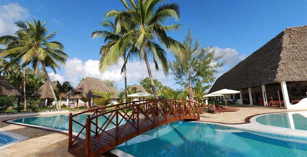 Uroa Bay 4*