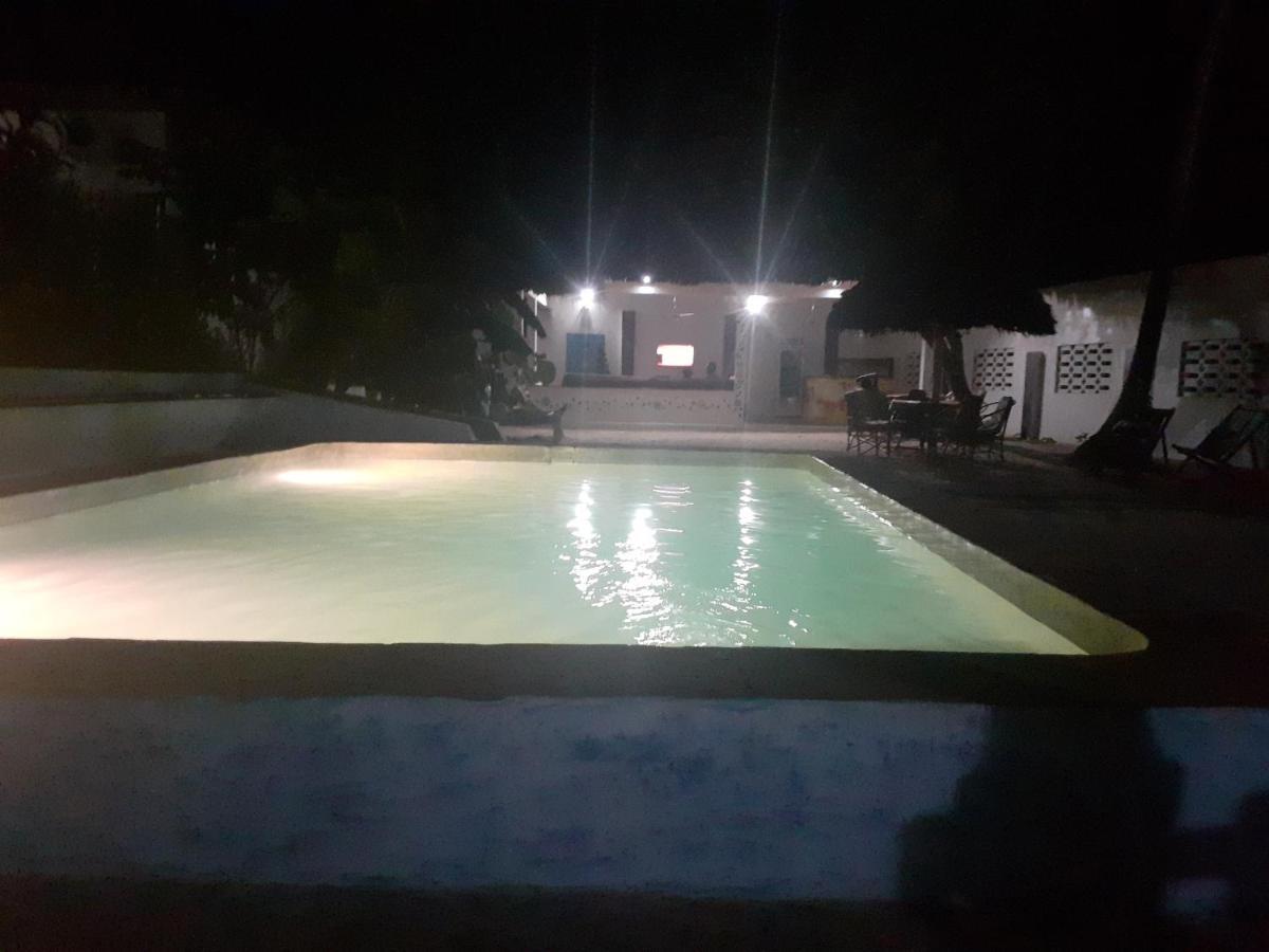 Vuai Bungalow Hotel 3*