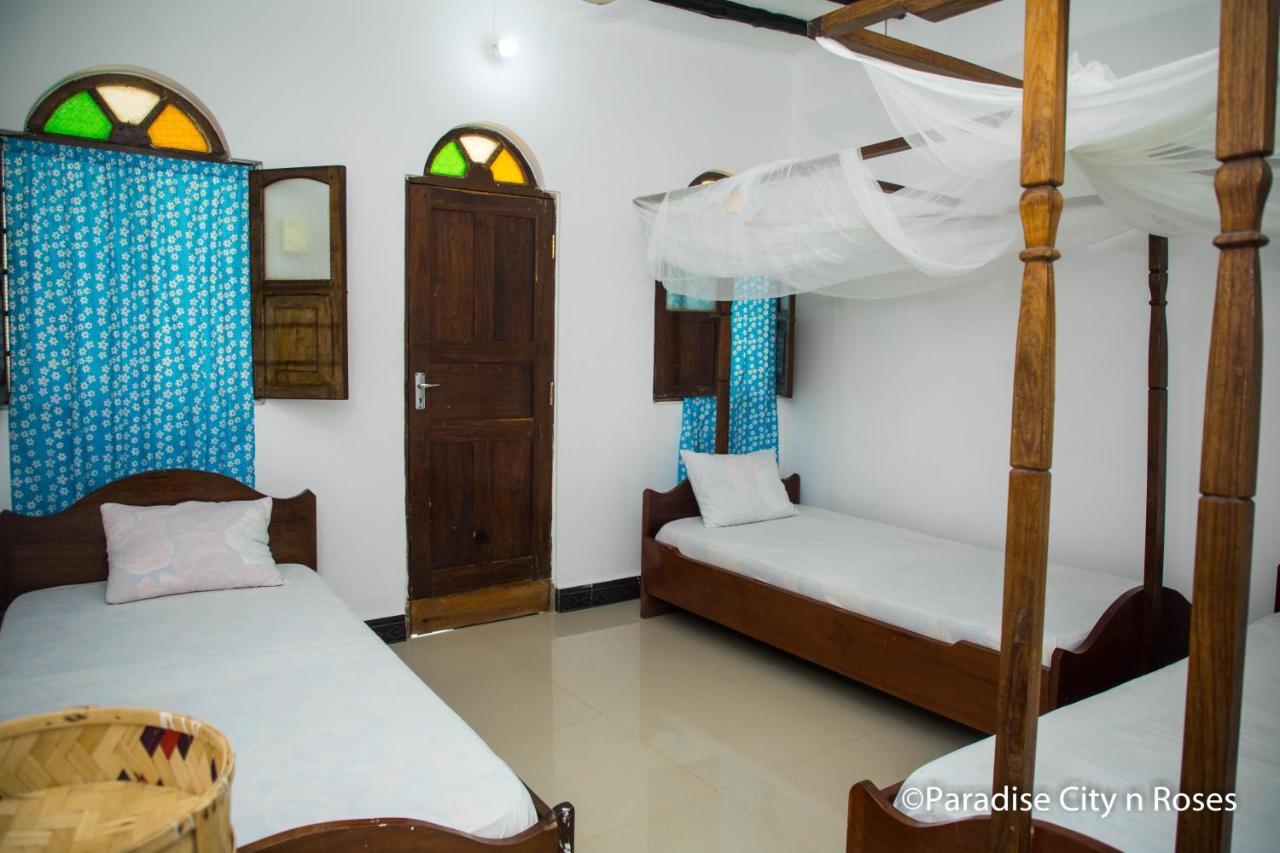Paradise City N Roses Bed & Breakfast *