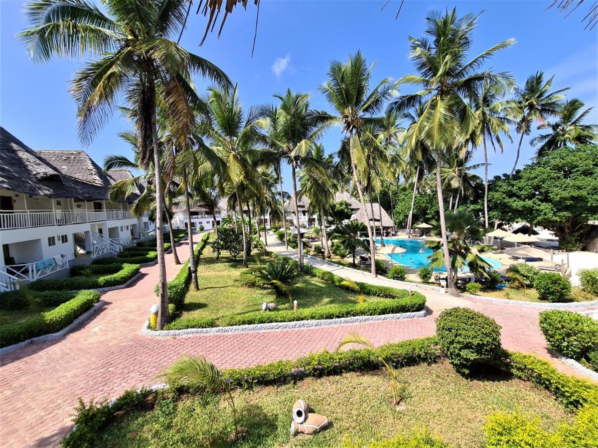 Paradise & Resort