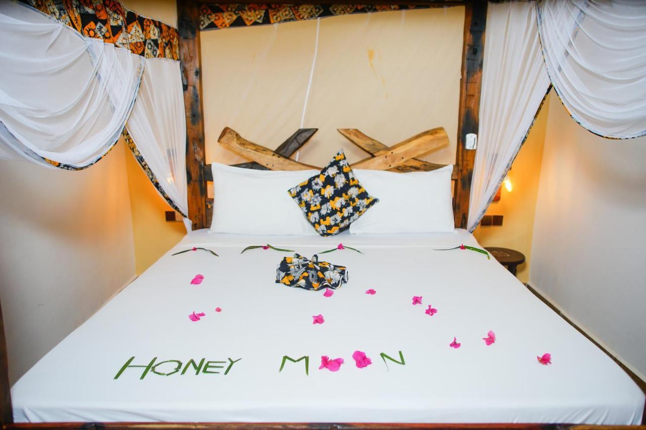 Royal Palm Beach Bed & Breakfast *