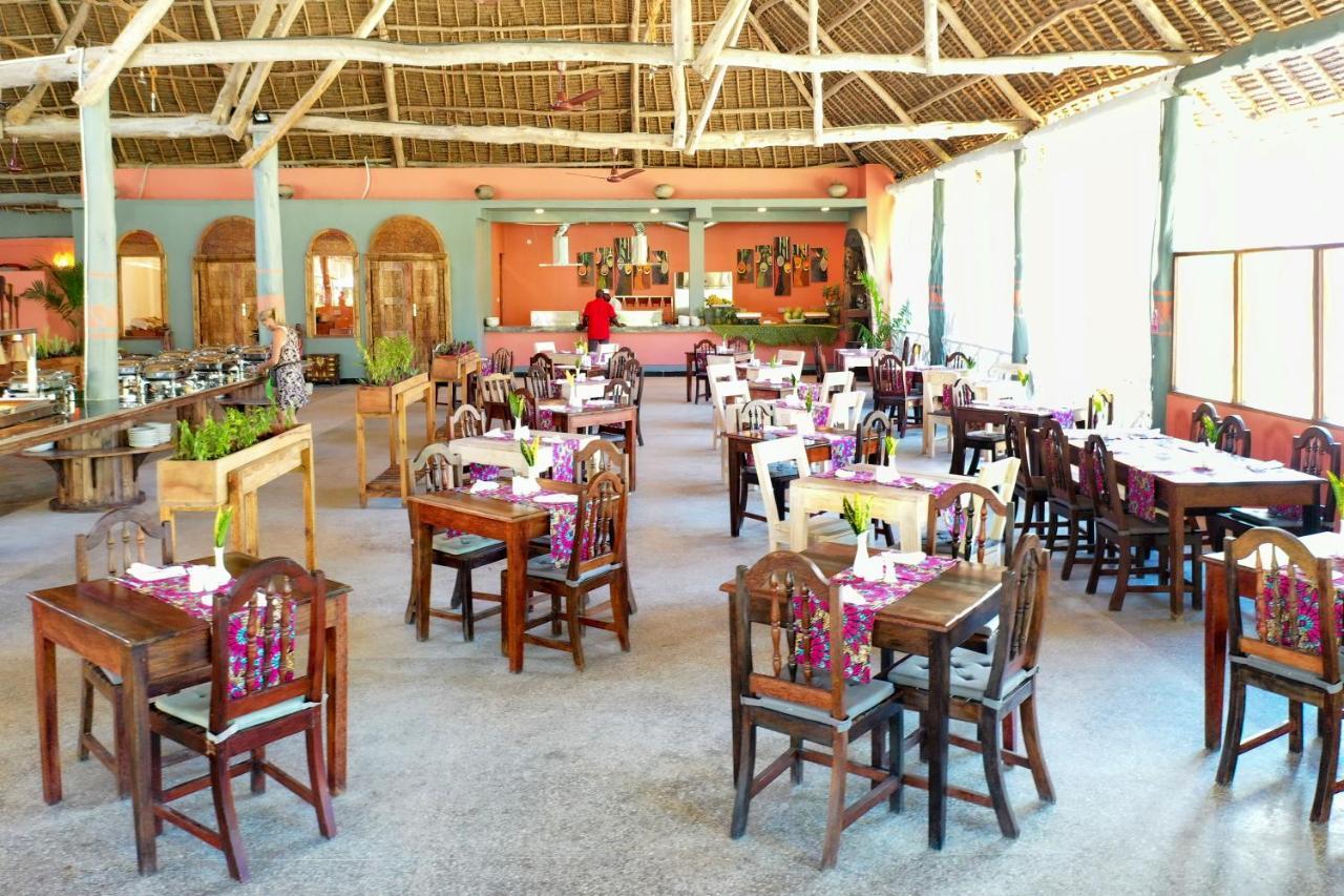 Resort Paradise &