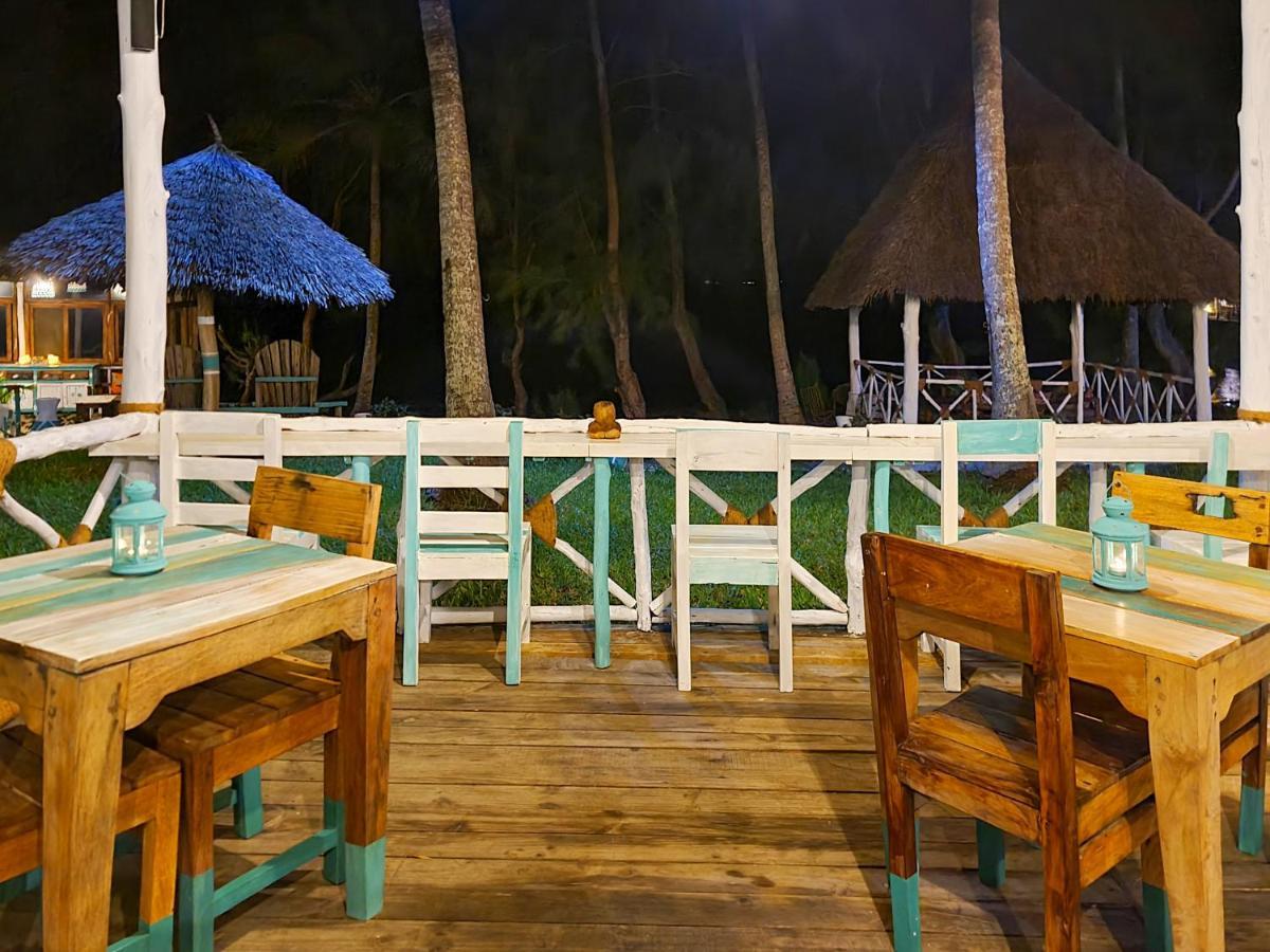 Resort Paradise &