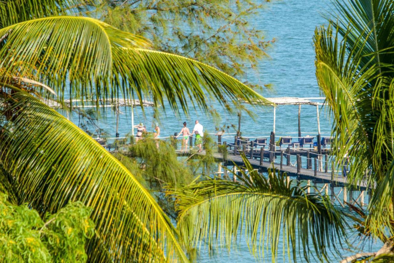 Resort Paradise & 4*