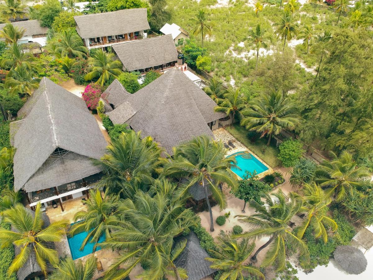 Tamani Villa *