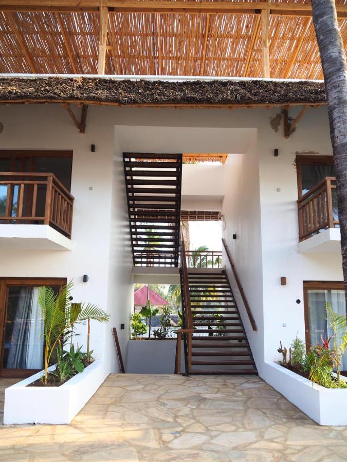 Hotel Aluna 4*