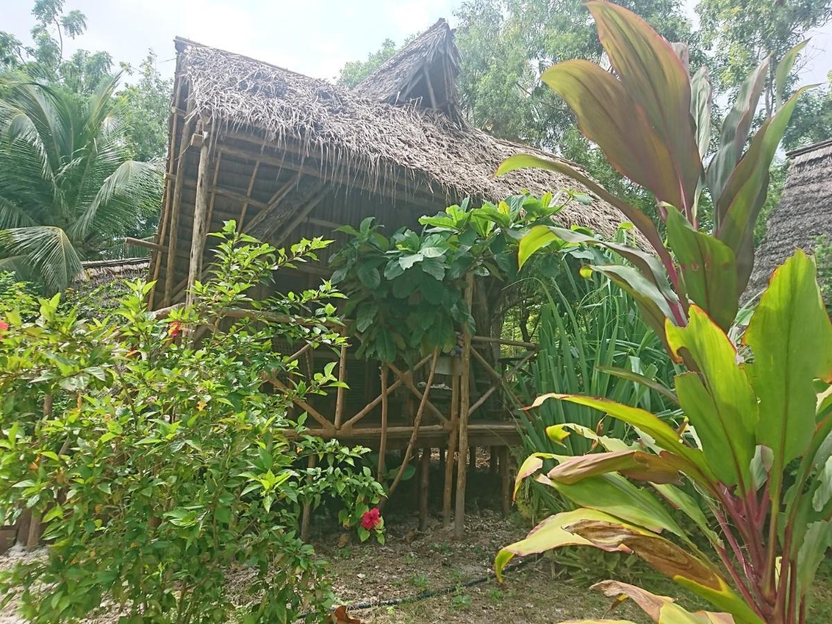 Coco Reef Hotel