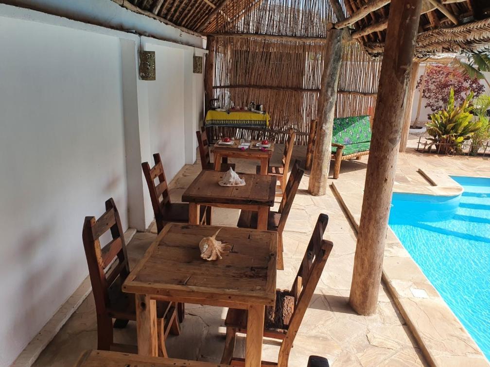Kumi Bed & Breakfast *