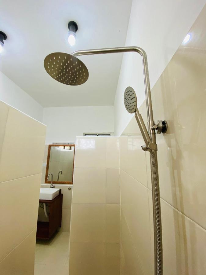 Bed & Breakfast Habibis Bottle House