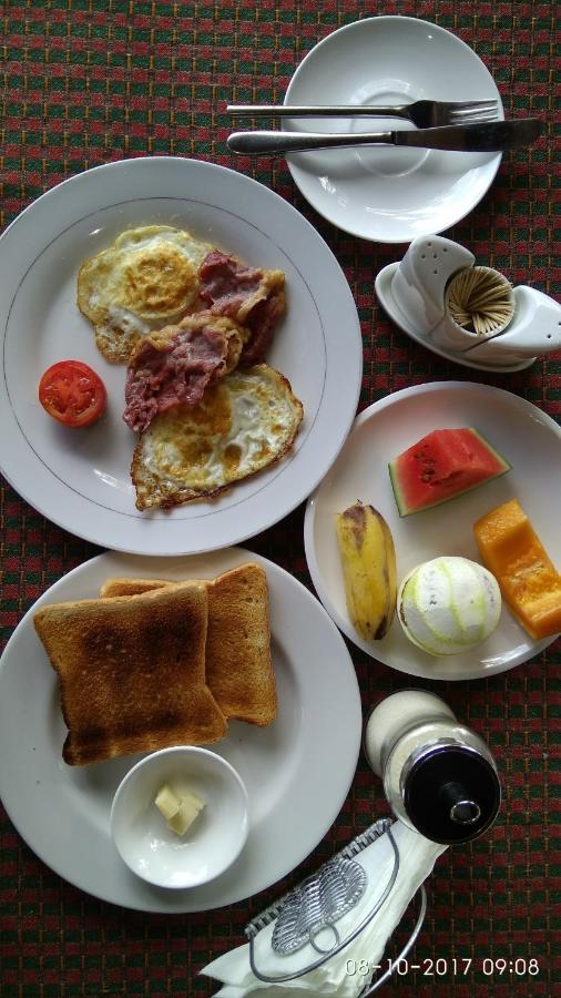 Pwani Beach Hotel & Apartments Bed & Breakfast