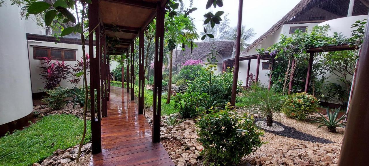 Kena Resort