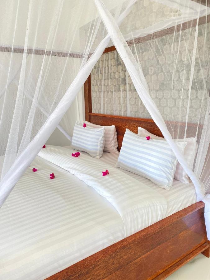 Habibis Bottle House 2* Nungwi