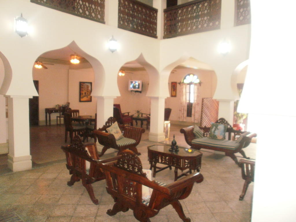 Asmini Palace Hotel 3*