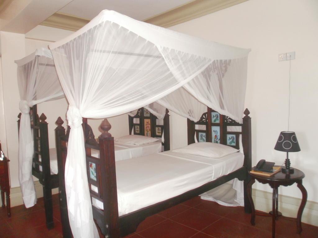 Asmini Palace 3*