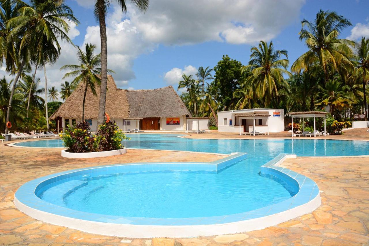 Voi Kiwengwa Kiwengwa (Zanzibar)