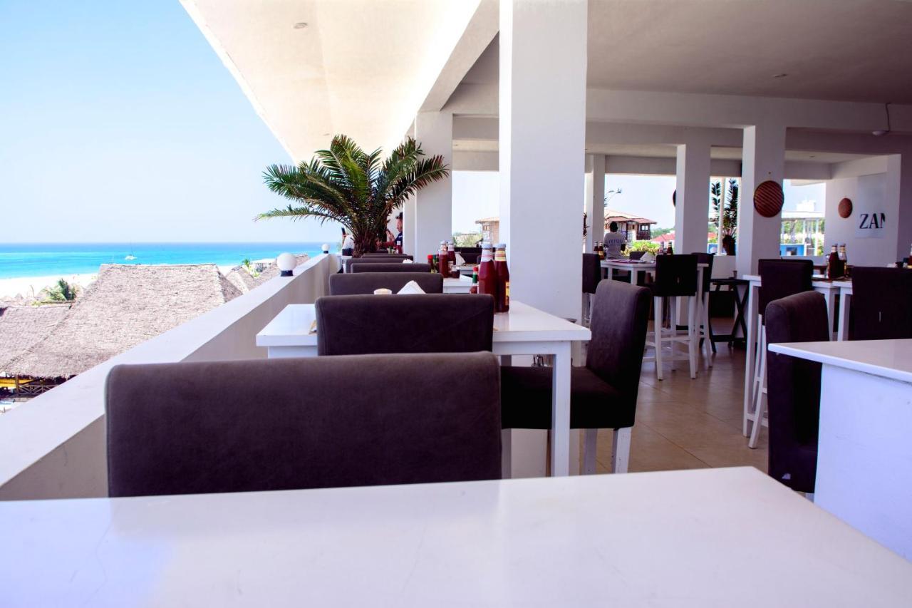 Hotel Lazy Beach