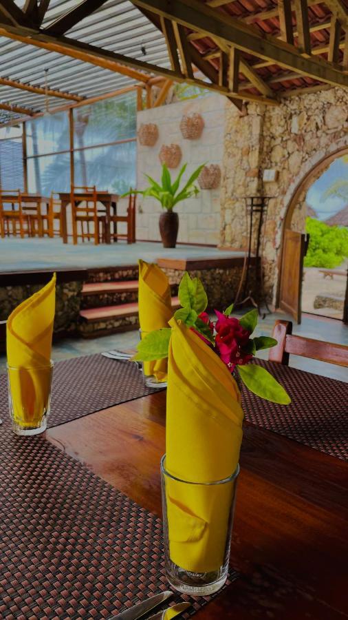 Samaki Lodge & Spa Hotel Uroa