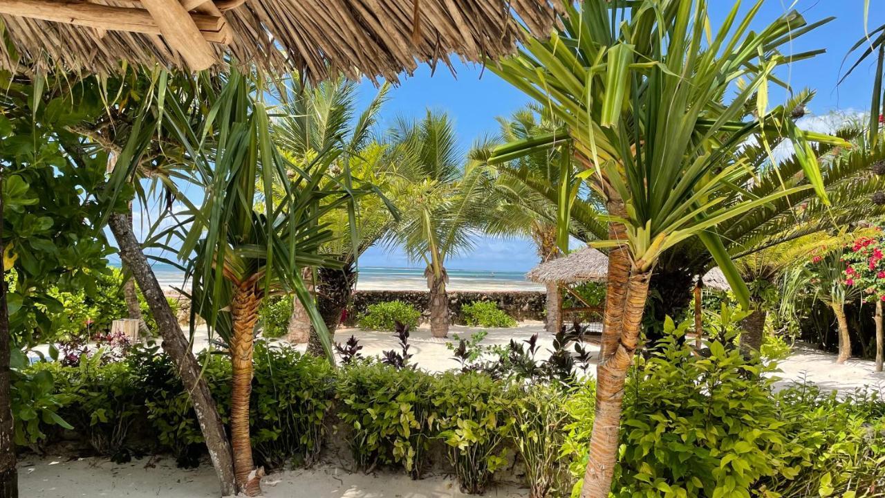 Samaki Lodge & Spa Hotel 4*