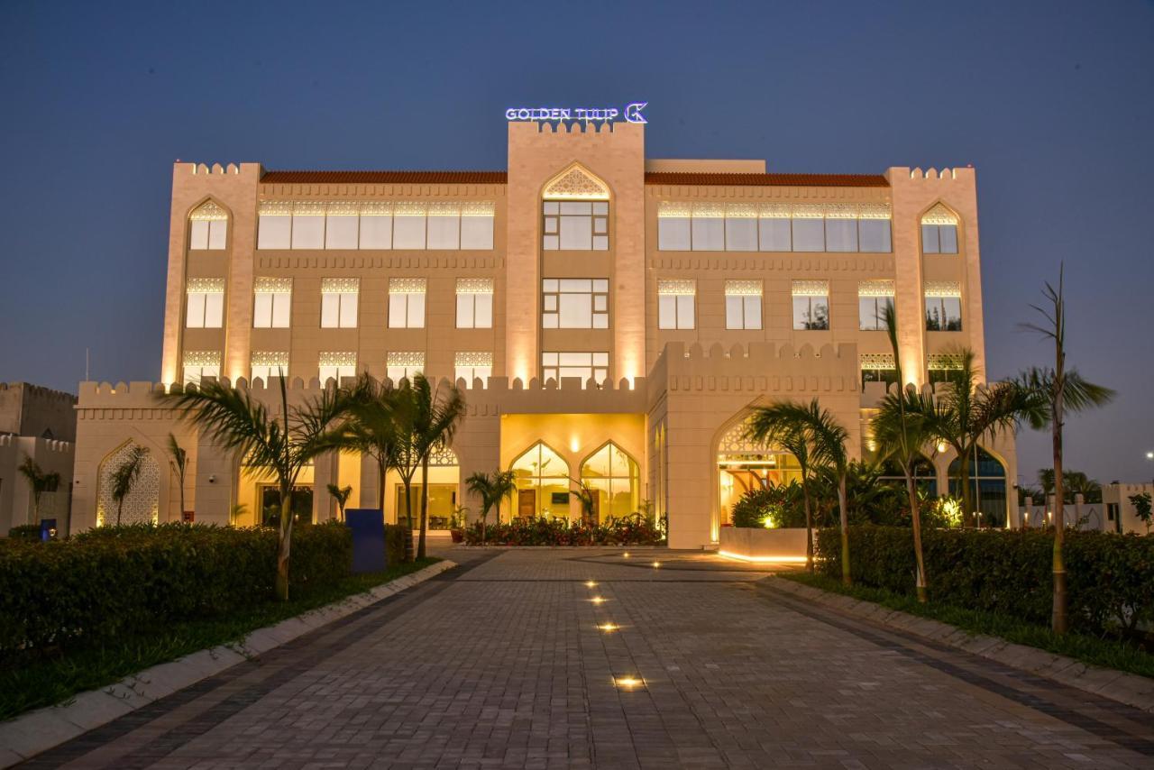 Hotel Golden Tulip Airport & 4*