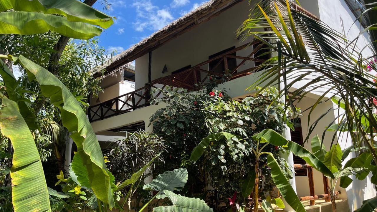 Atii Garden Hotel 2*