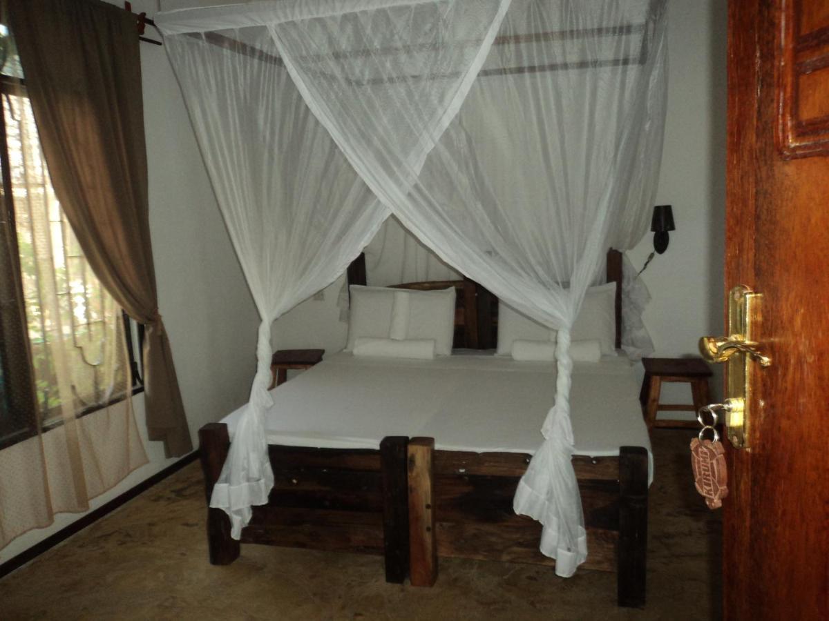 Kumi Bed & Breakfast