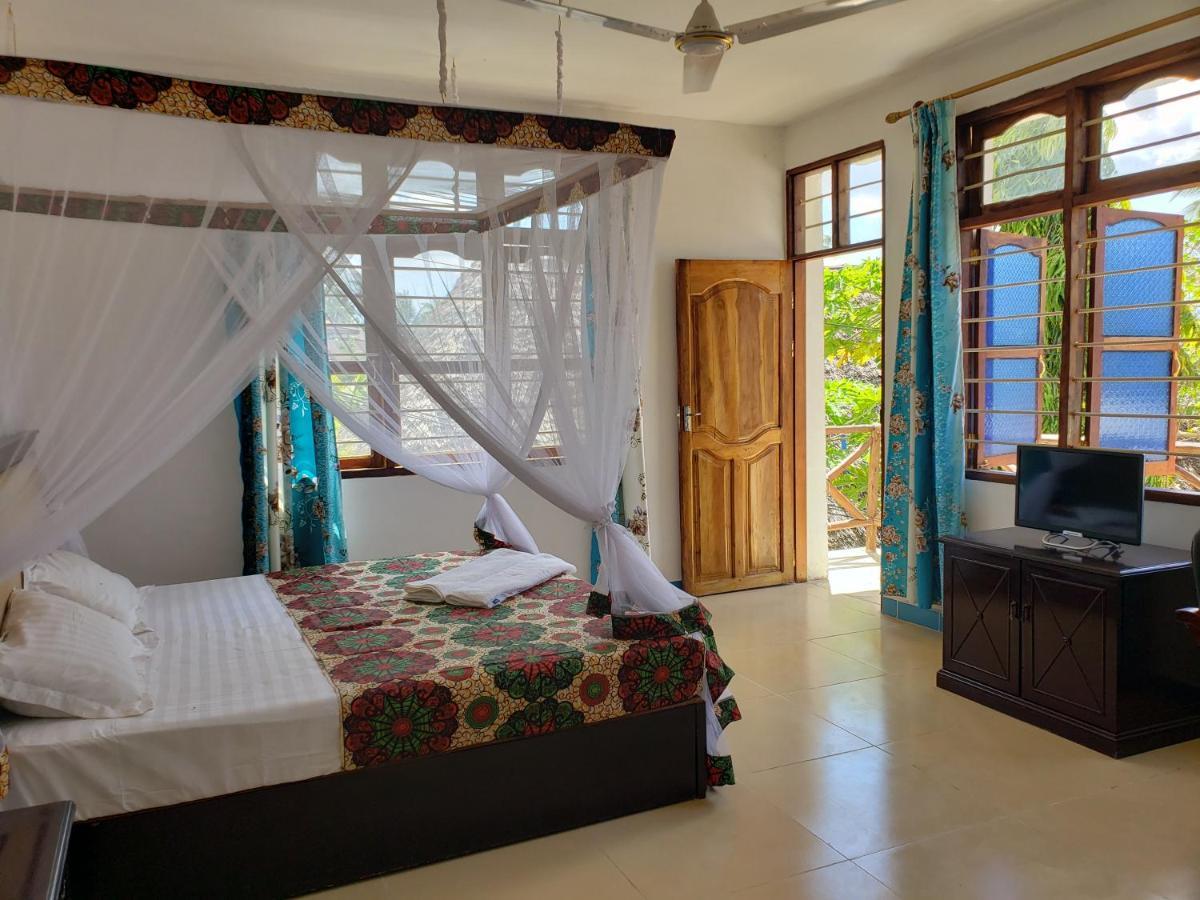 Khadija Kiwengwa Kiwengwa (Zanzibar)