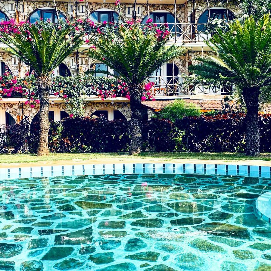 Palumboreef Resort 4*
