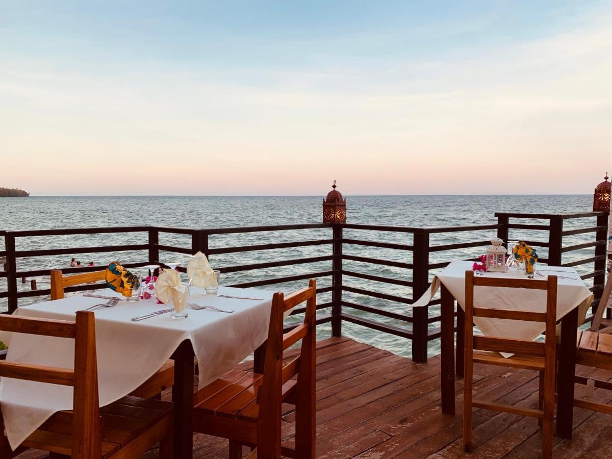 Resort Palumboreef Uroa