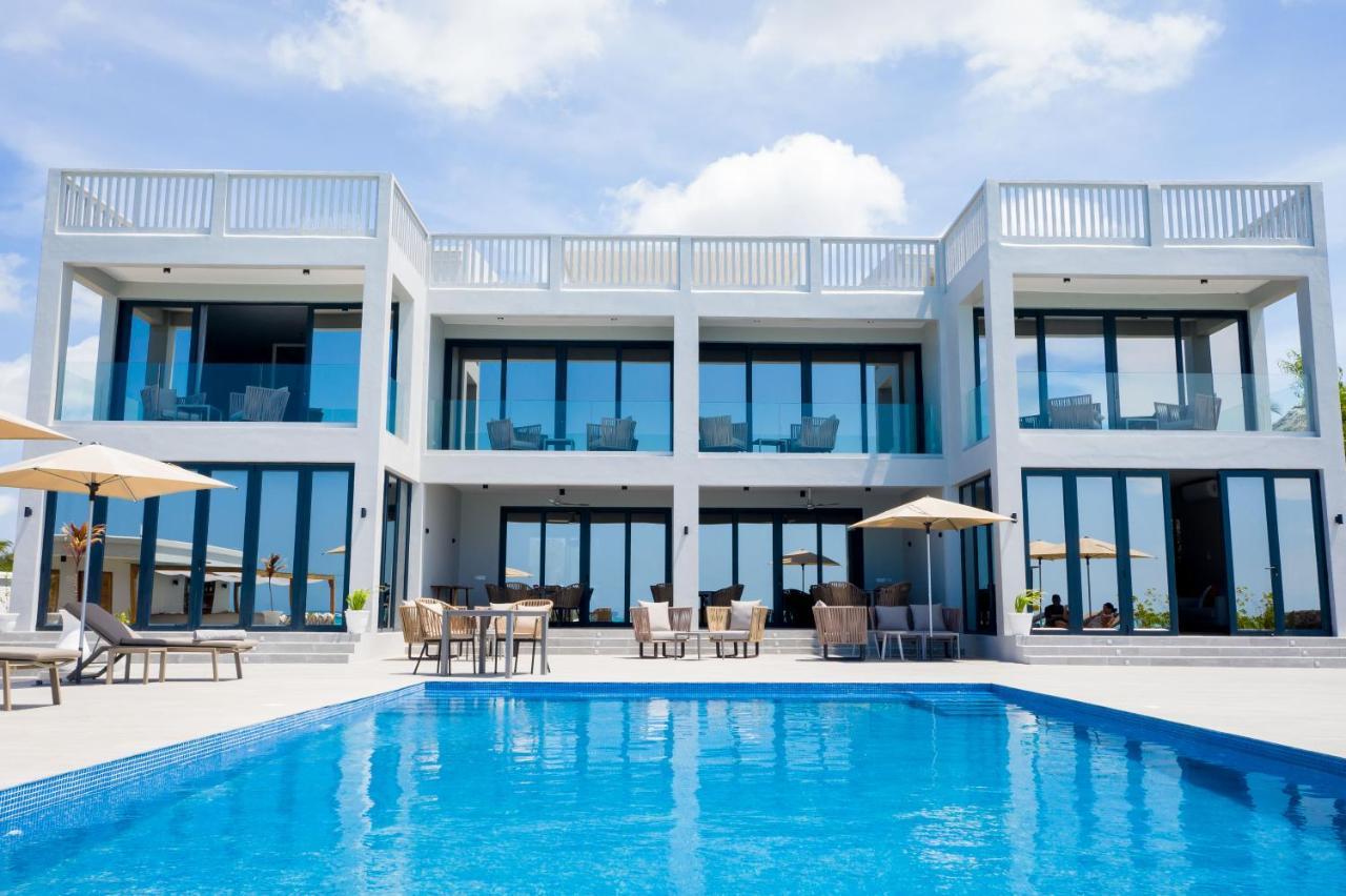 Hotel Bluu 4*