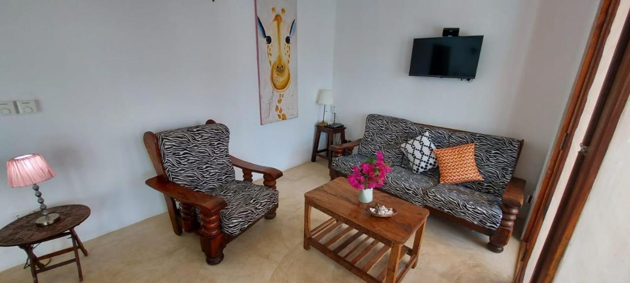 Moyo Apartment *