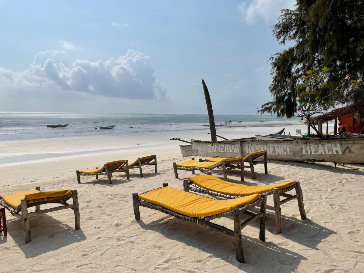 Lapili * Kiwengwa (Zanzibar)