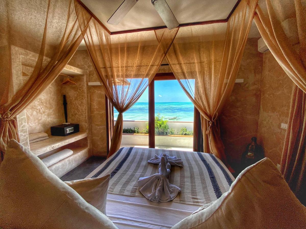 Joya' & Hotel Jambiani (Zanzibar)