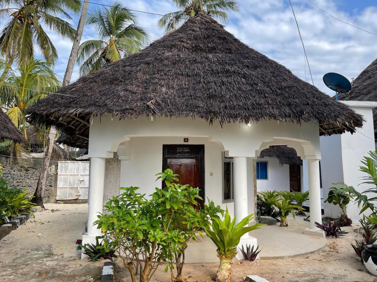 Visitor's 2* Jambiani (Zanzibar)