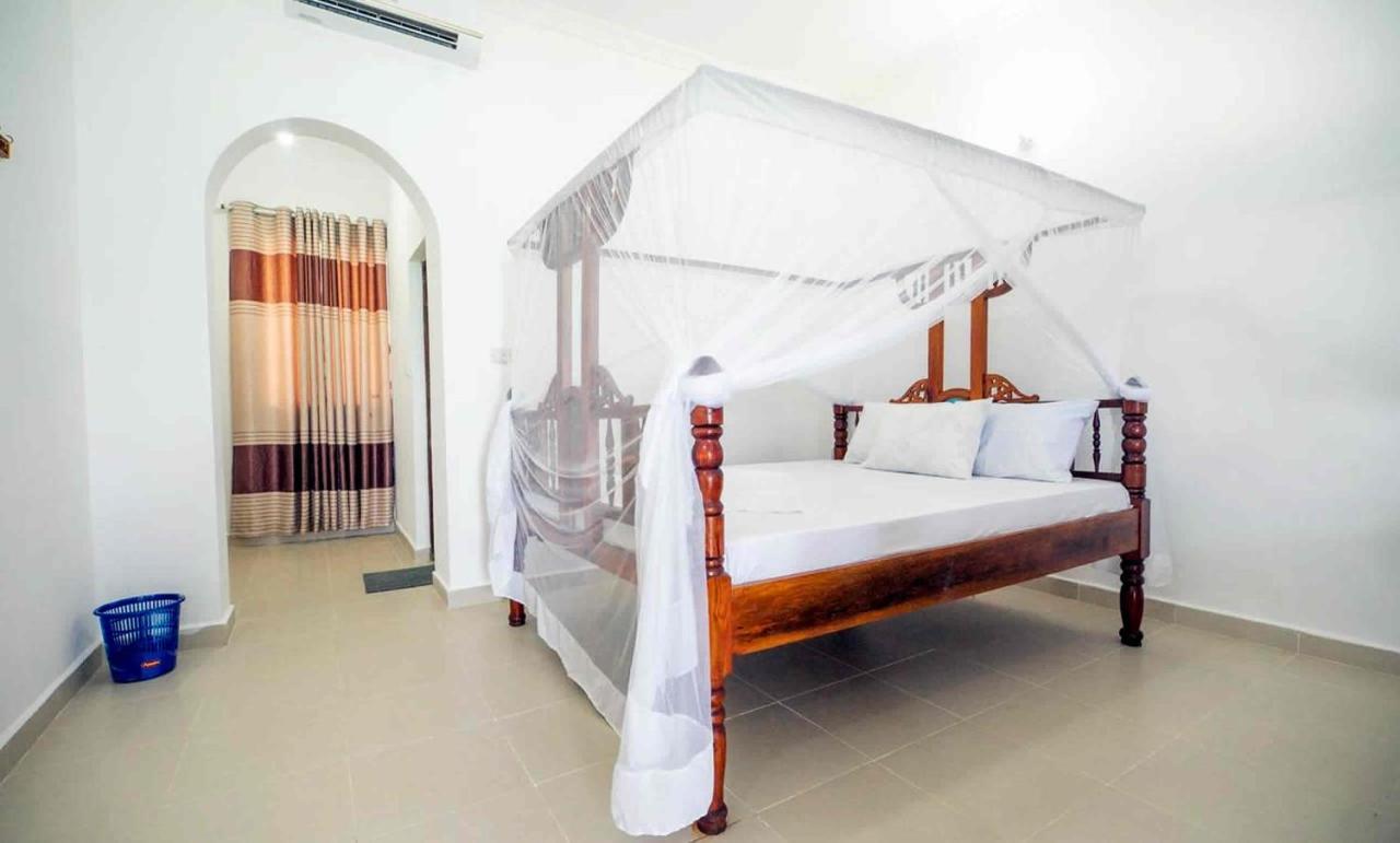 Visitor's 2* Jambiani (Zanzibar)