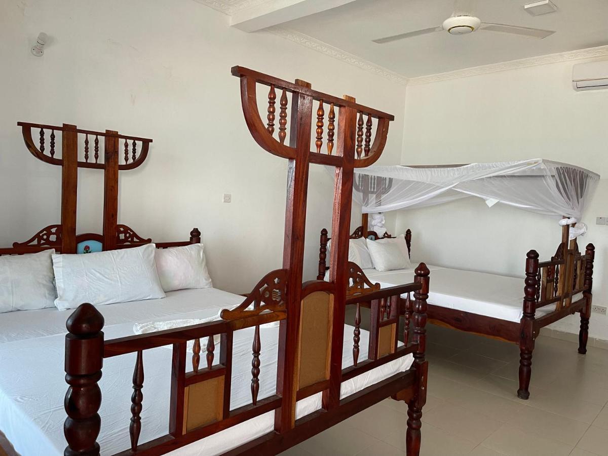 Visitor's Bed & Breakfast 2*