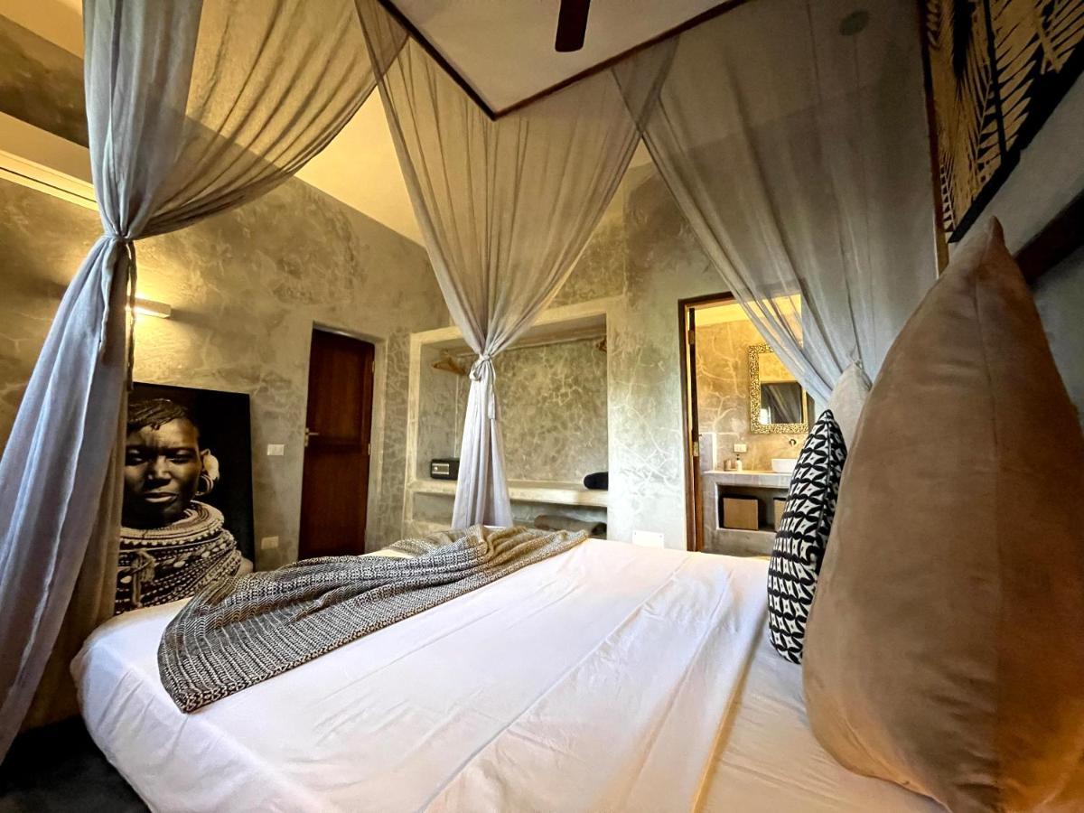 Joya' & Hotel Jambiani (Zanzibar)