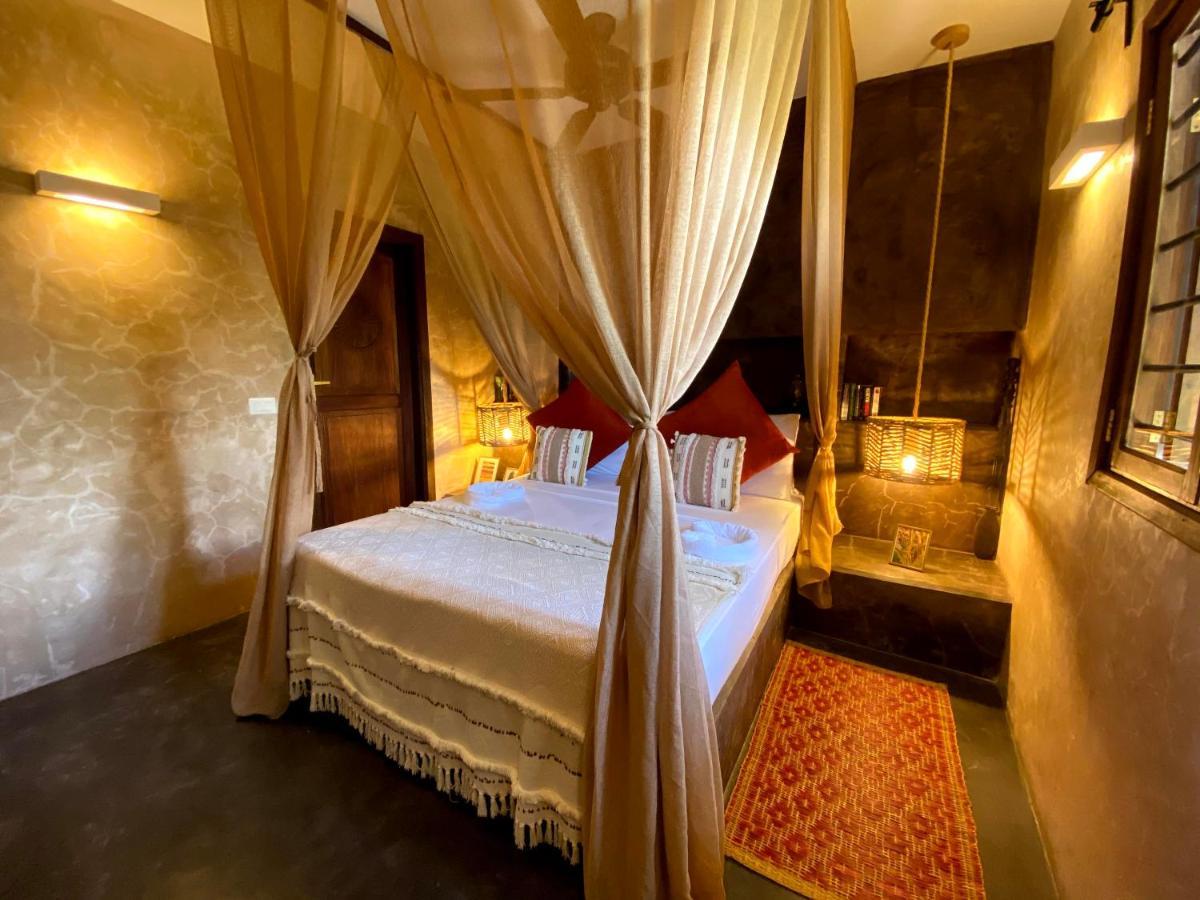 Hotel Joya' & *