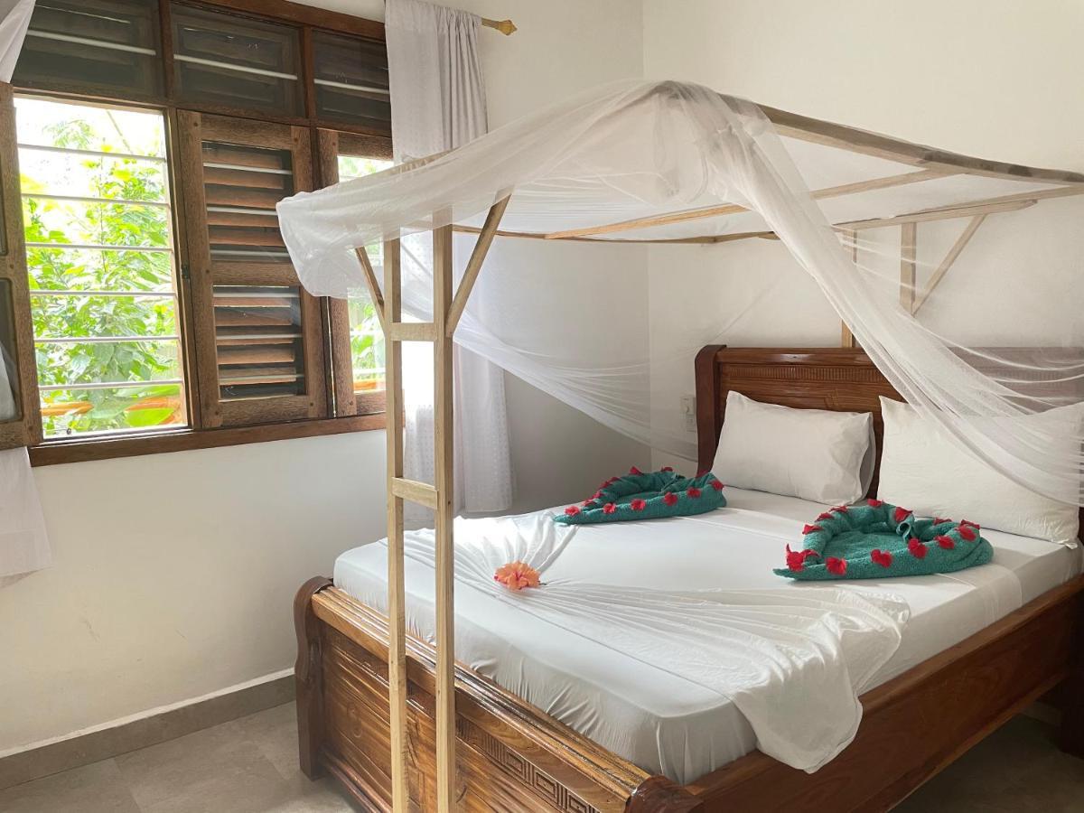 Bed & Breakfast Savi House
