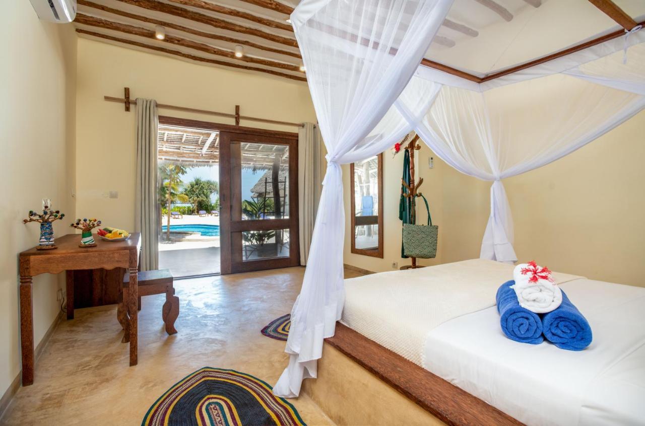 Marafiki & Hotel *