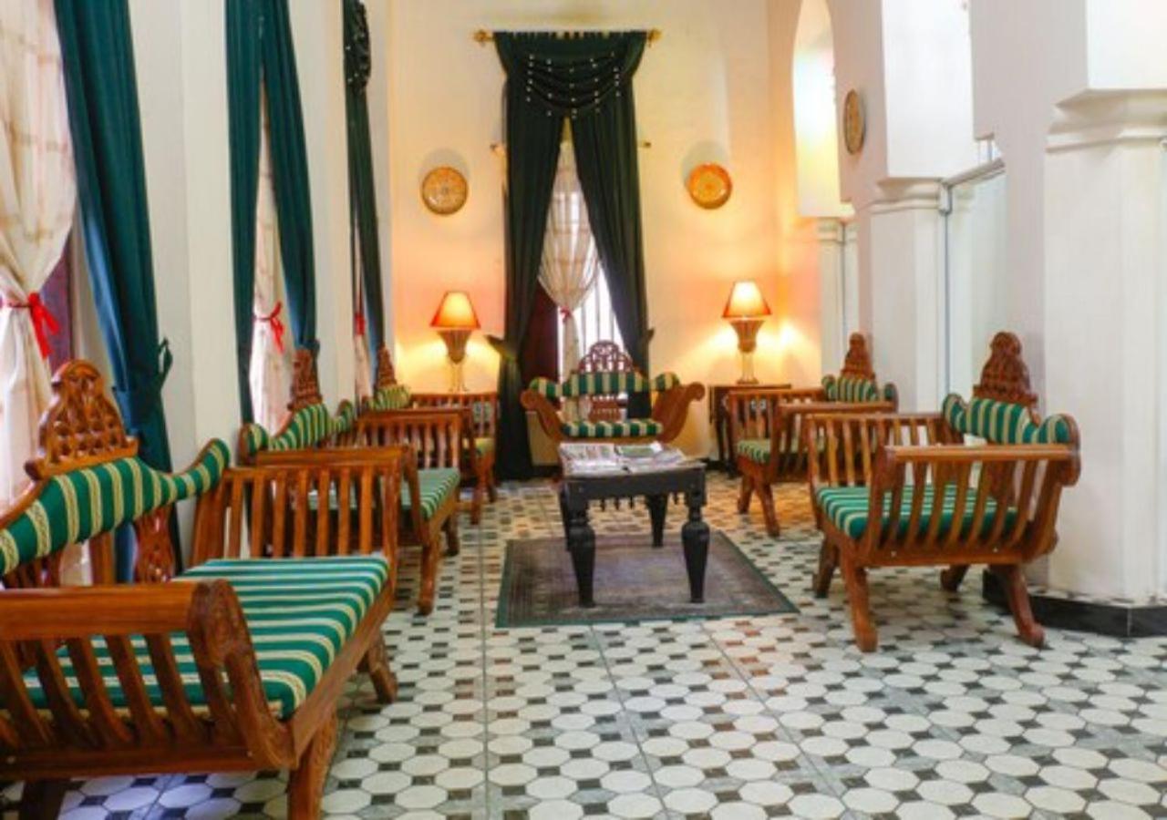 Africa House Frühstückspension *