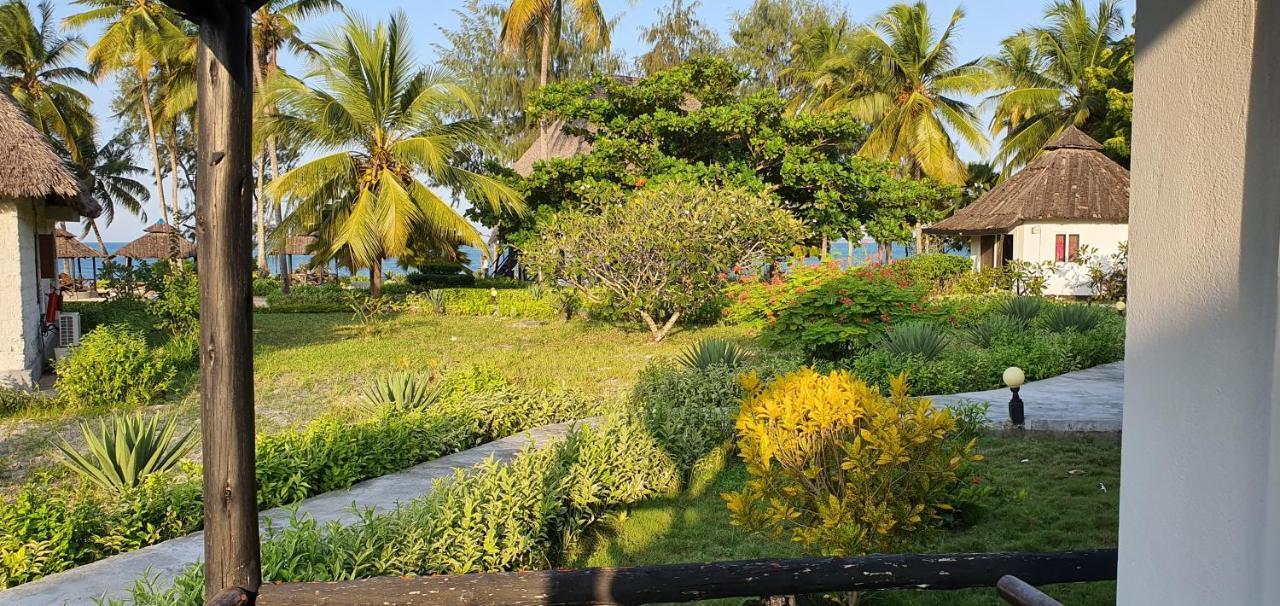 Hotel Mermaids Cove Beach & Spa Uroa