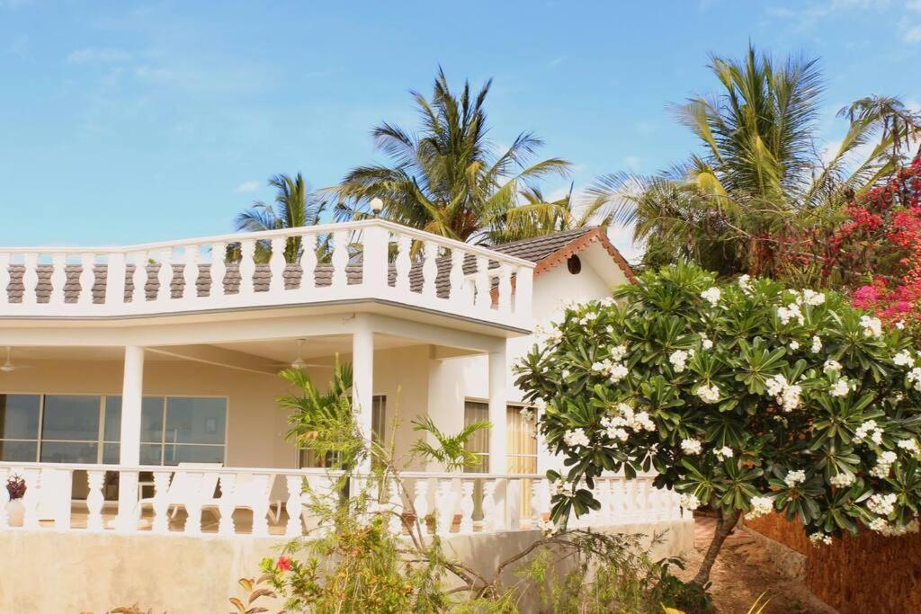 Sky-top With Beach-view - Mimosa Villas *